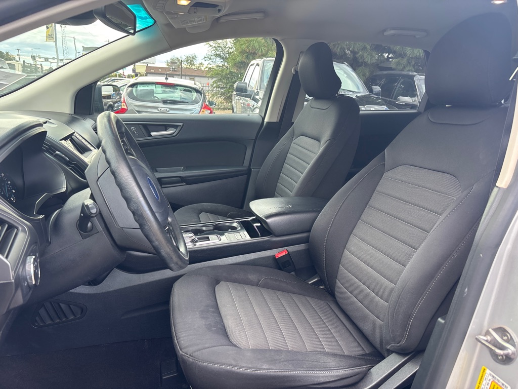 Photo 9 of this FORD EDGE