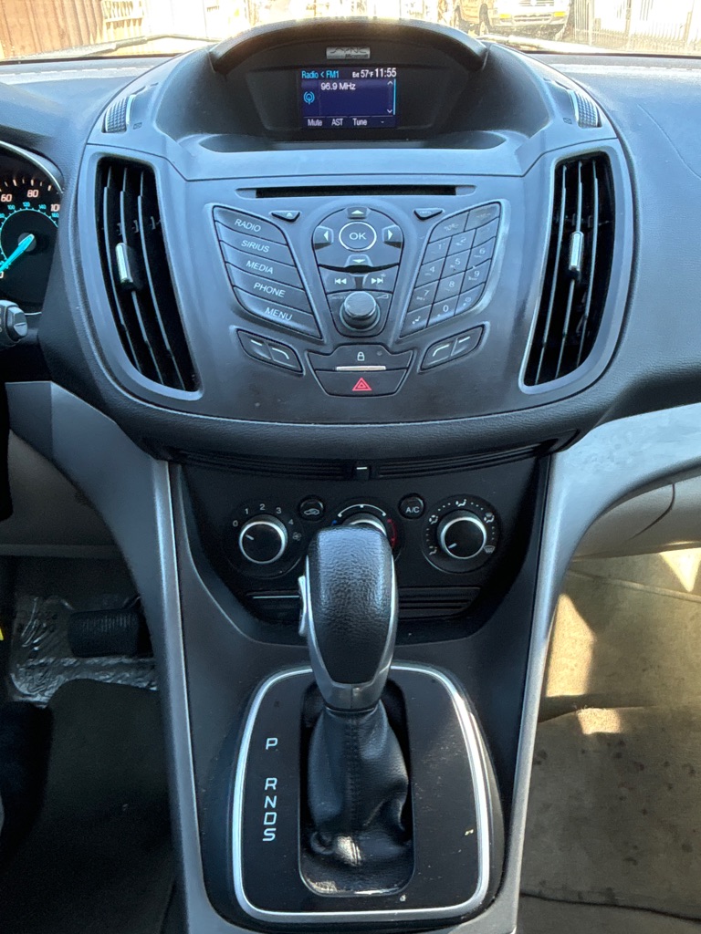 Photo 15 of this FORD ESCAPE