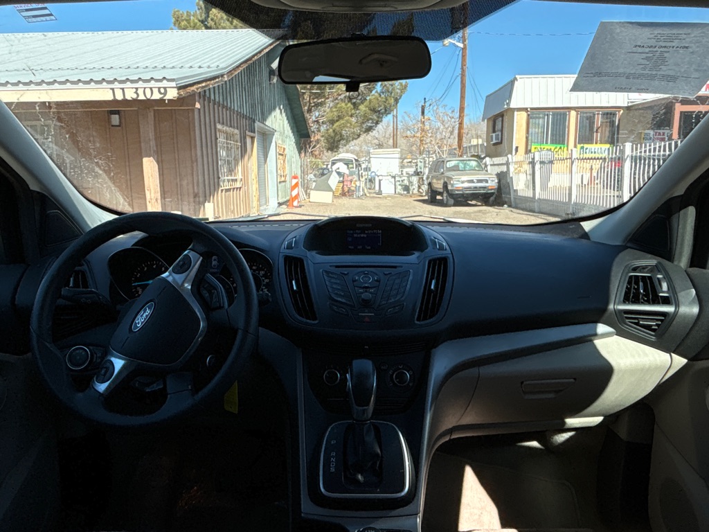 Photo 14 of this FORD ESCAPE