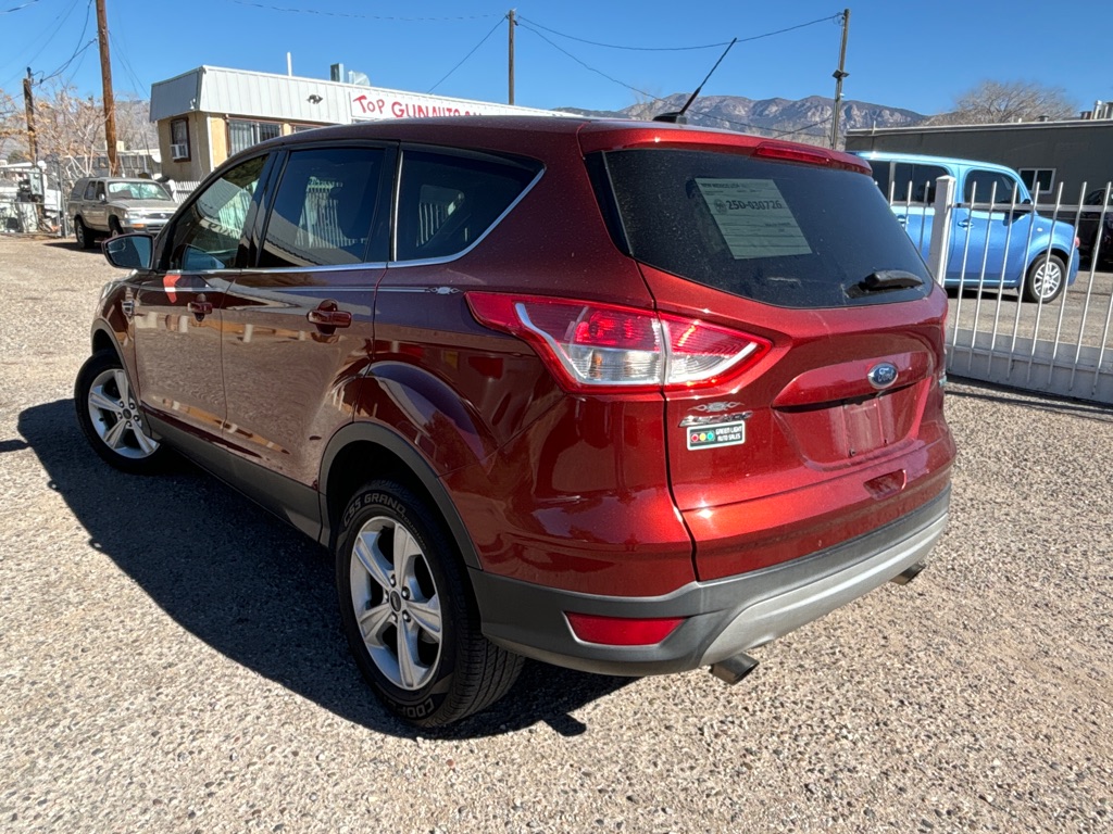 Photo 5 of this FORD ESCAPE