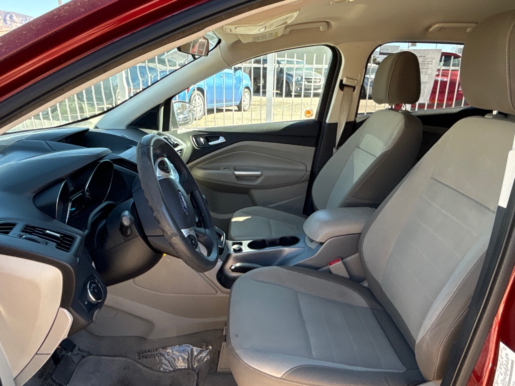 Photo 9 of this FORD ESCAPE