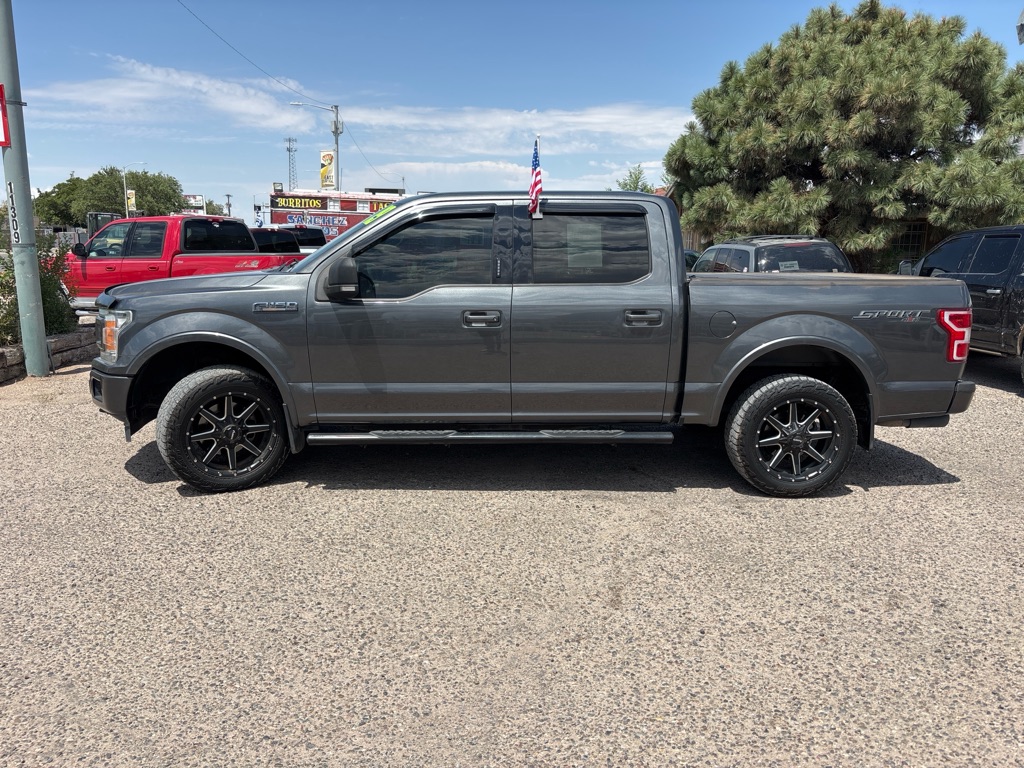 Photo 4 of this FORD F150