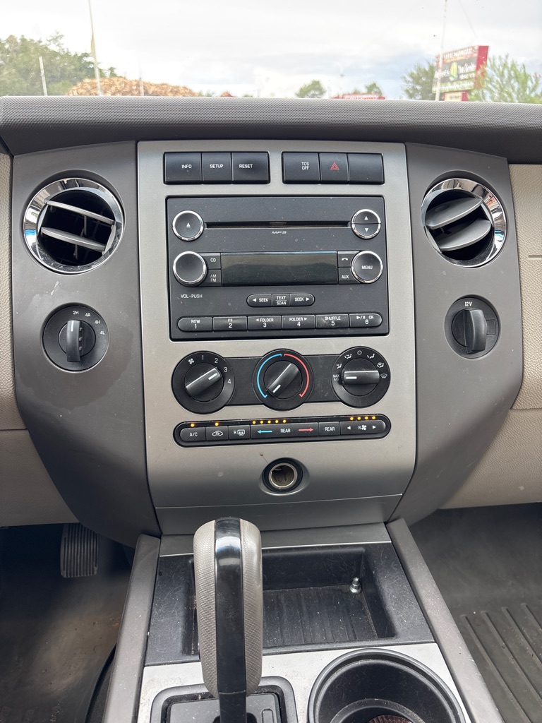 Photo 19 of this FORD EXPEDITION