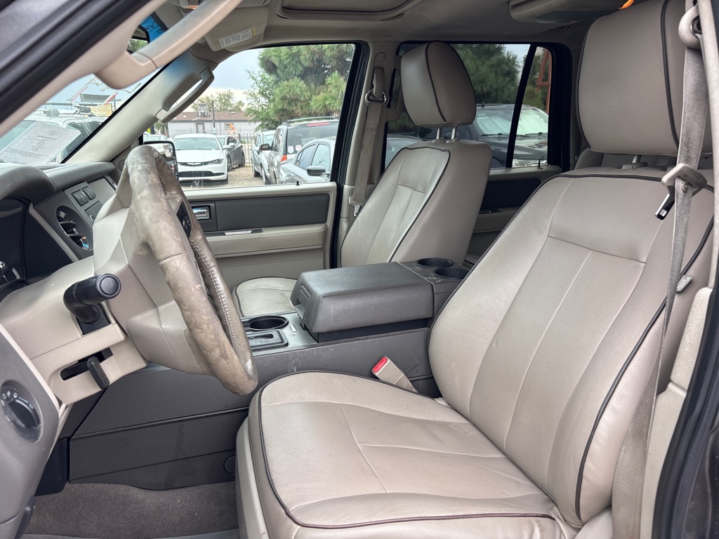 Photo 9 of this FORD EXPEDITION