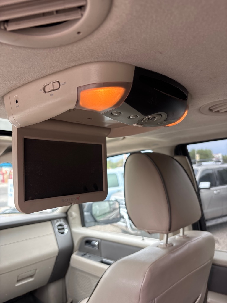 Photo 21 of this FORD EXPEDITION