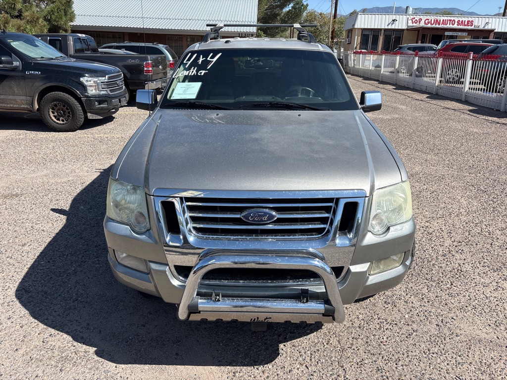 Photo 2 of this FORD EXPLORER SPORT