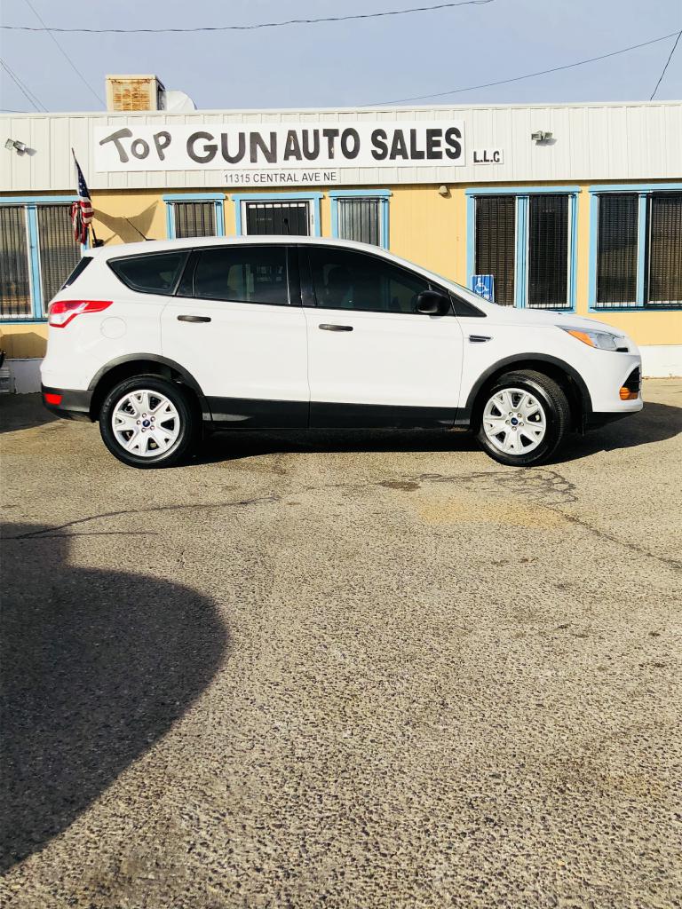 Photo 2 of this FORD ESCAPE