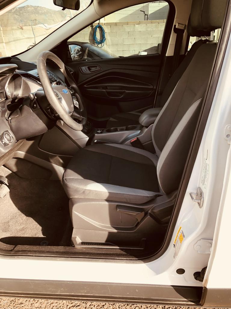 Photo 5 of this FORD ESCAPE