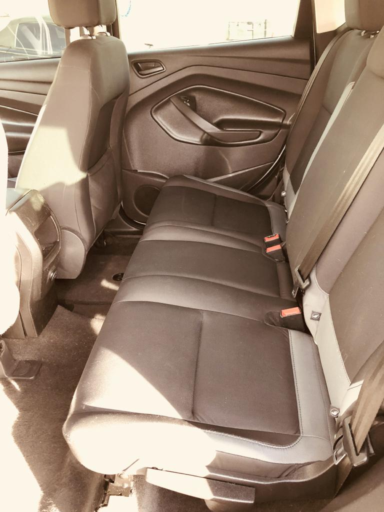 Photo 6 of this FORD ESCAPE