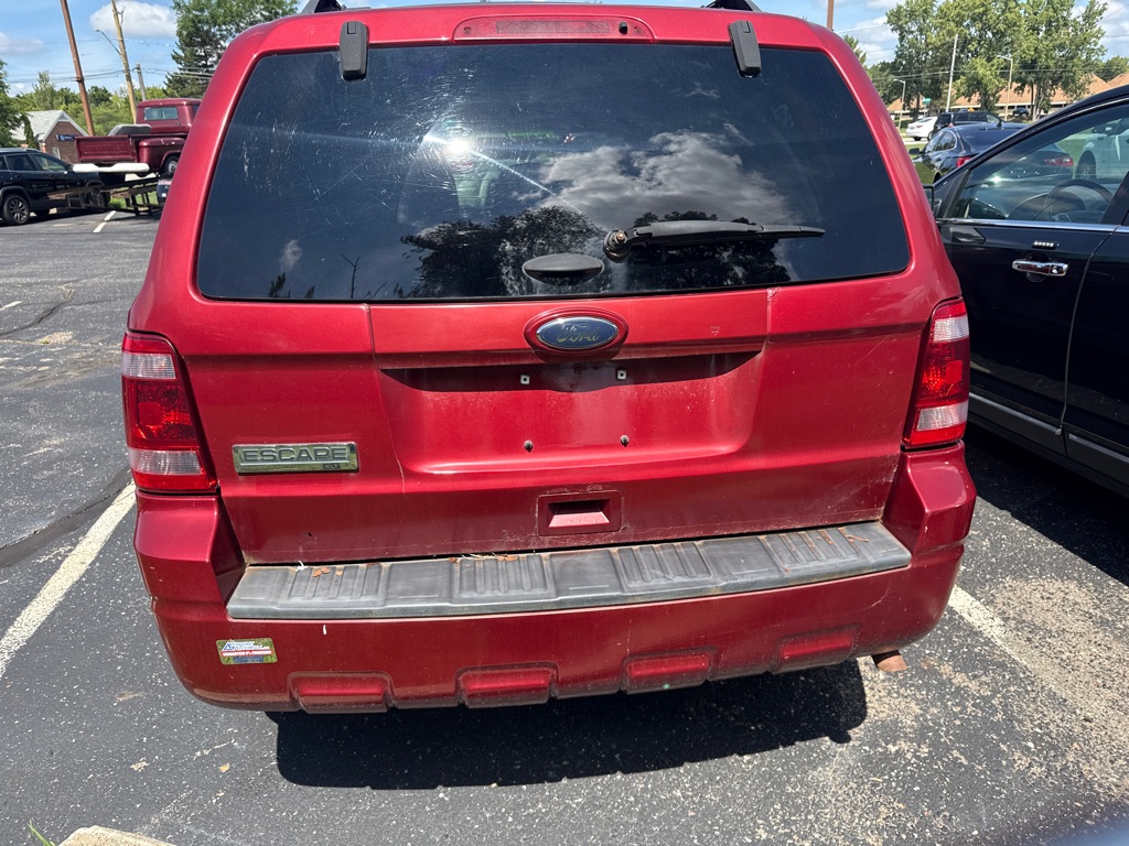 Photo 3 of this FORD ESCAPE