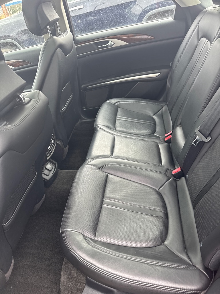 Photo 10 of this LINCOLN MKZ