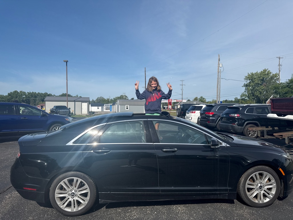 Photo 23 of this LINCOLN MKZ