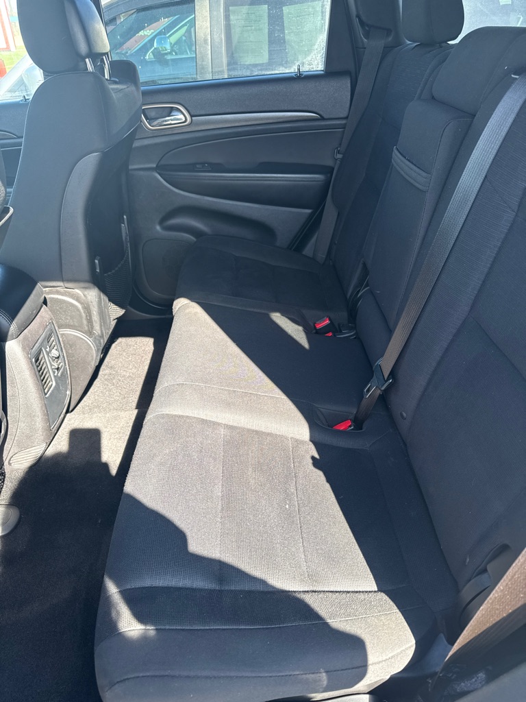 Photo 11 of this JEEP GRAND CHEROKEE