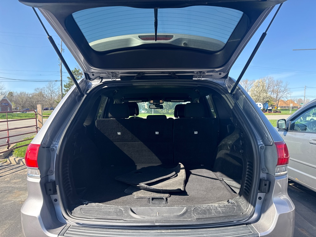 Photo 15 of this JEEP GRAND CHEROKEE