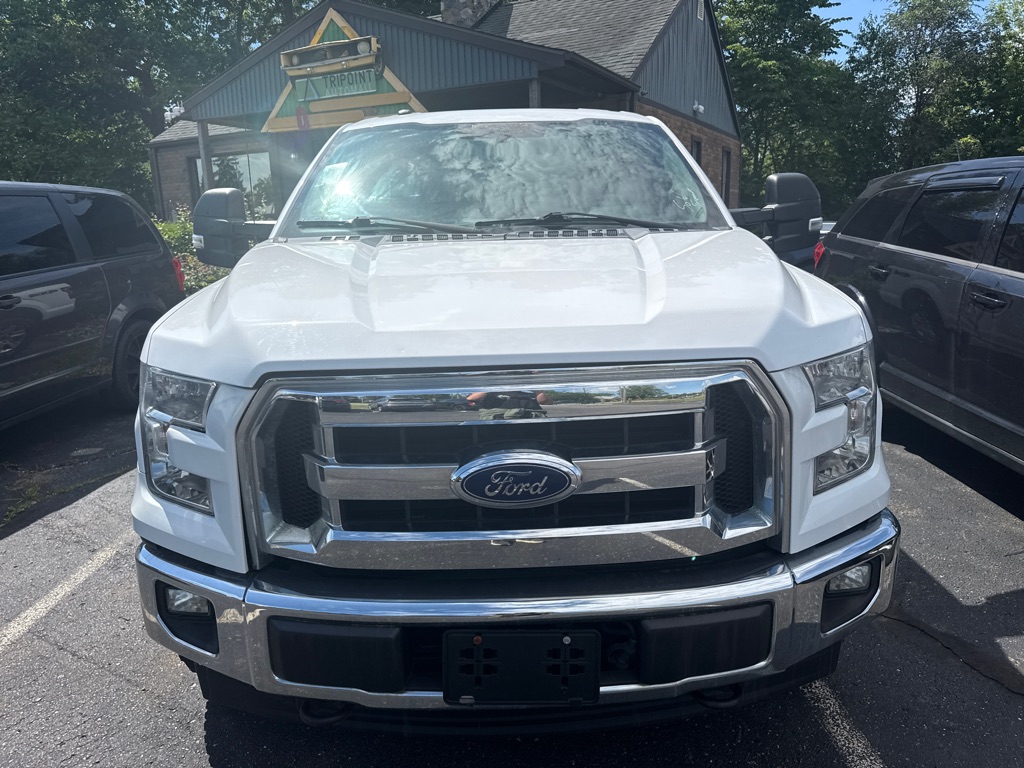 Photo 2 of this FORD F150