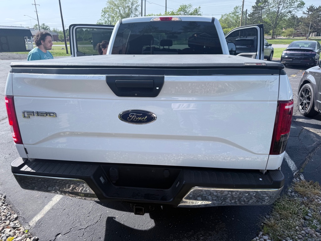 Photo 16 of this FORD F150