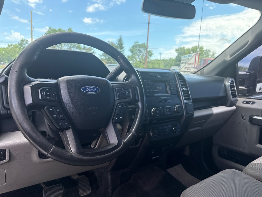 Photo 11 of this FORD F150