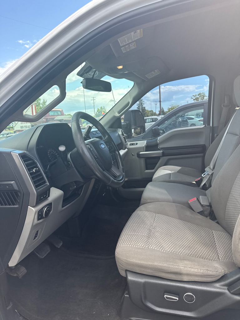 Photo 10 of this FORD F150