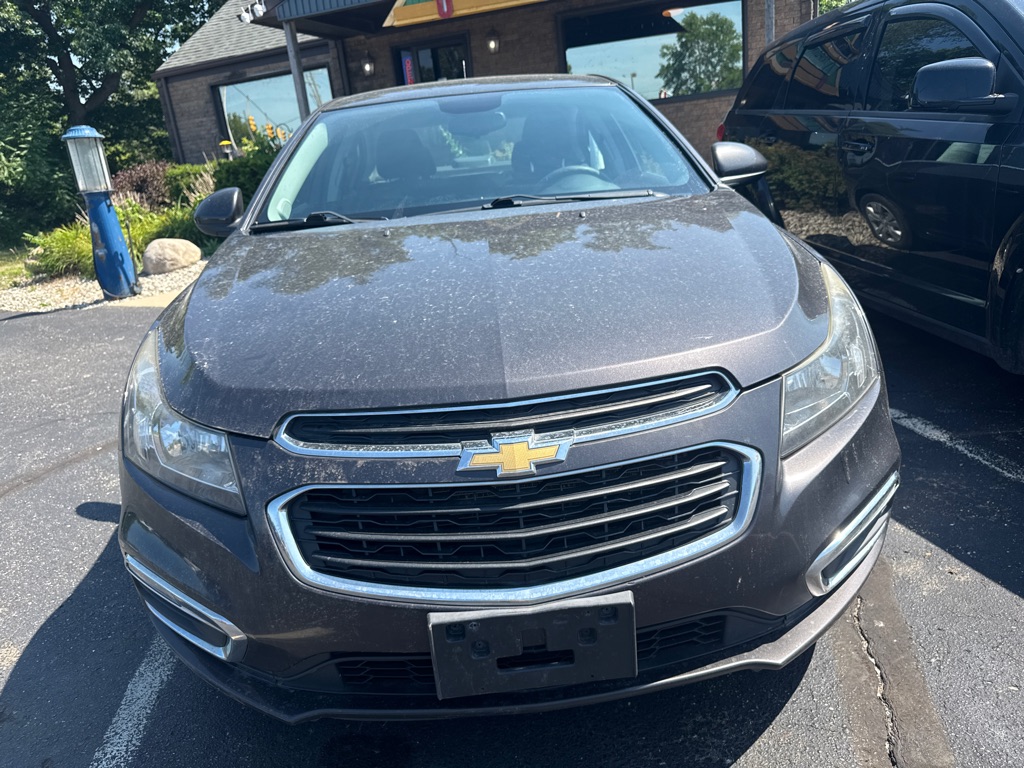 Photo 3 of this CHEVROLET CRUZE LIMITED
