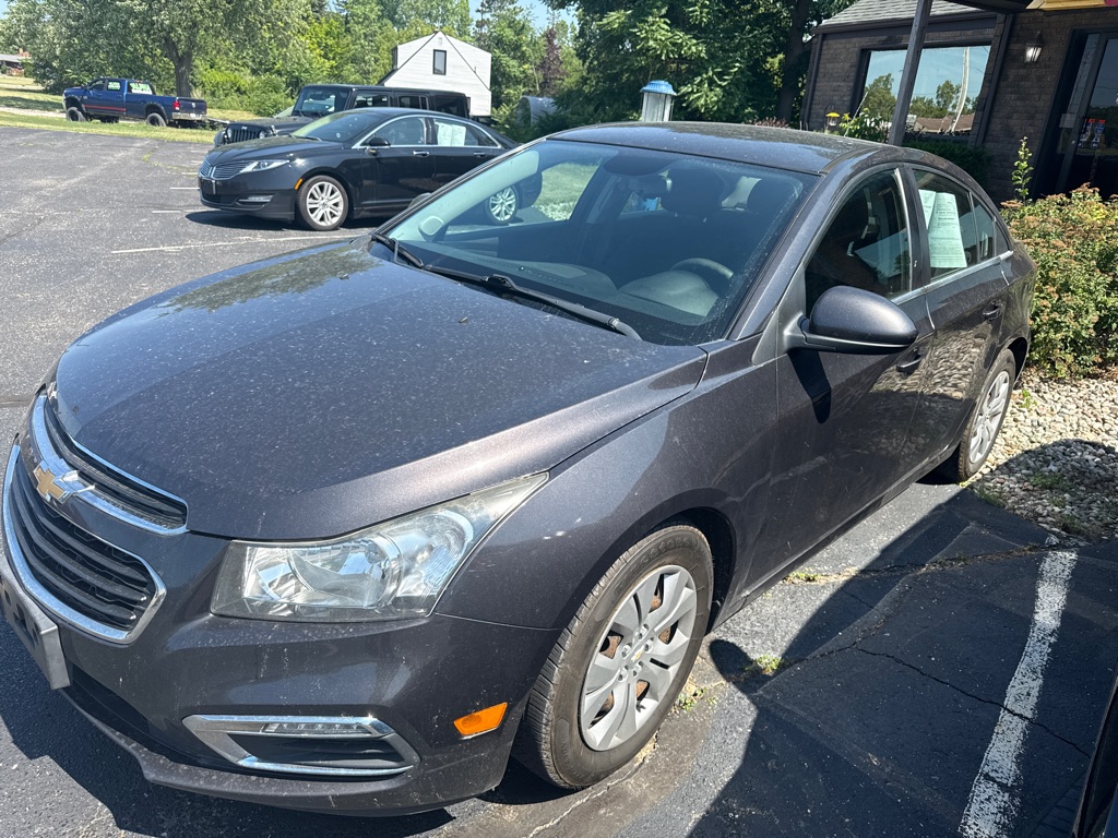 Photo 4 of this CHEVROLET CRUZE LIMITED