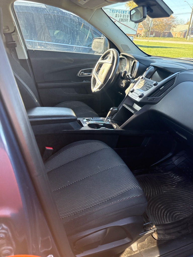 Photo 9 of this CHEVROLET EQUINOX