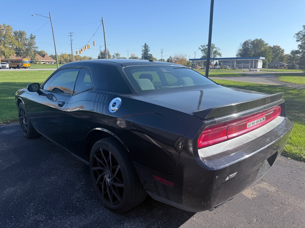 Photo 9 of this DODGE CHALLENGER