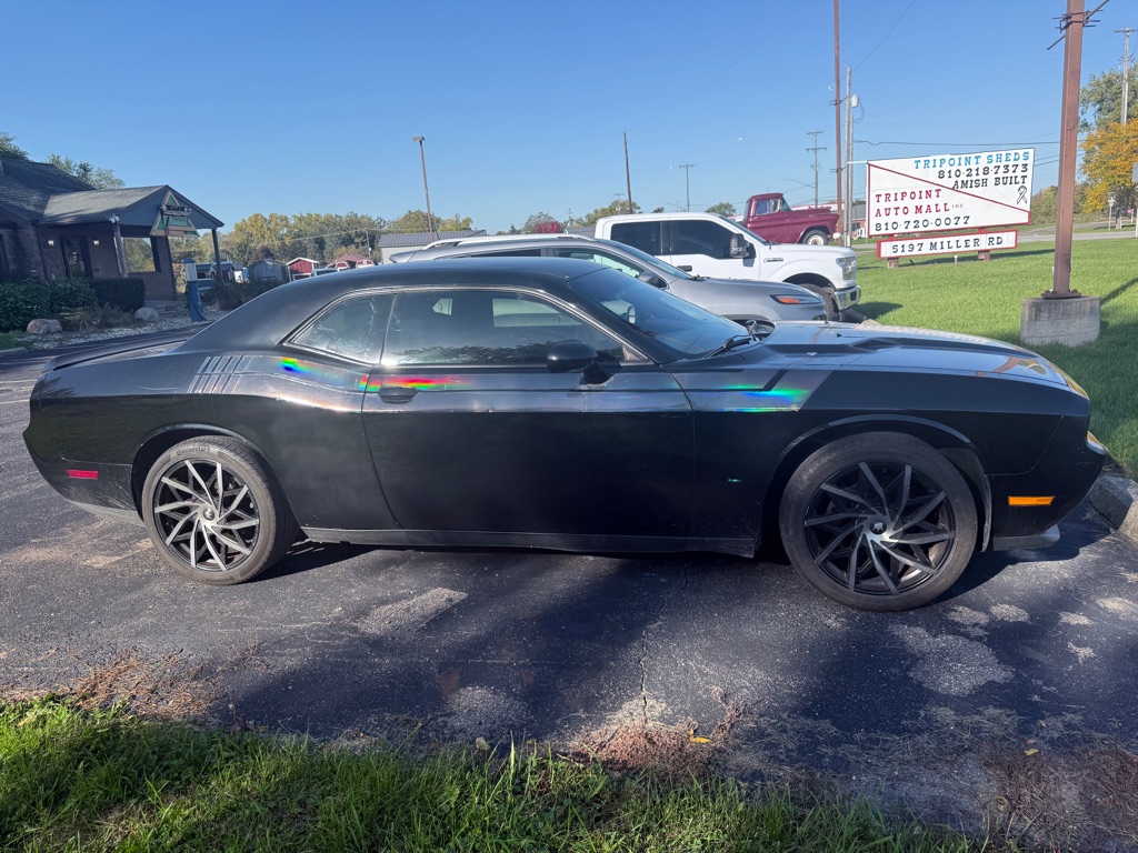 Photo 4 of this DODGE CHALLENGER