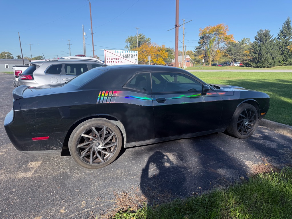 Photo 2 of this DODGE CHALLENGER