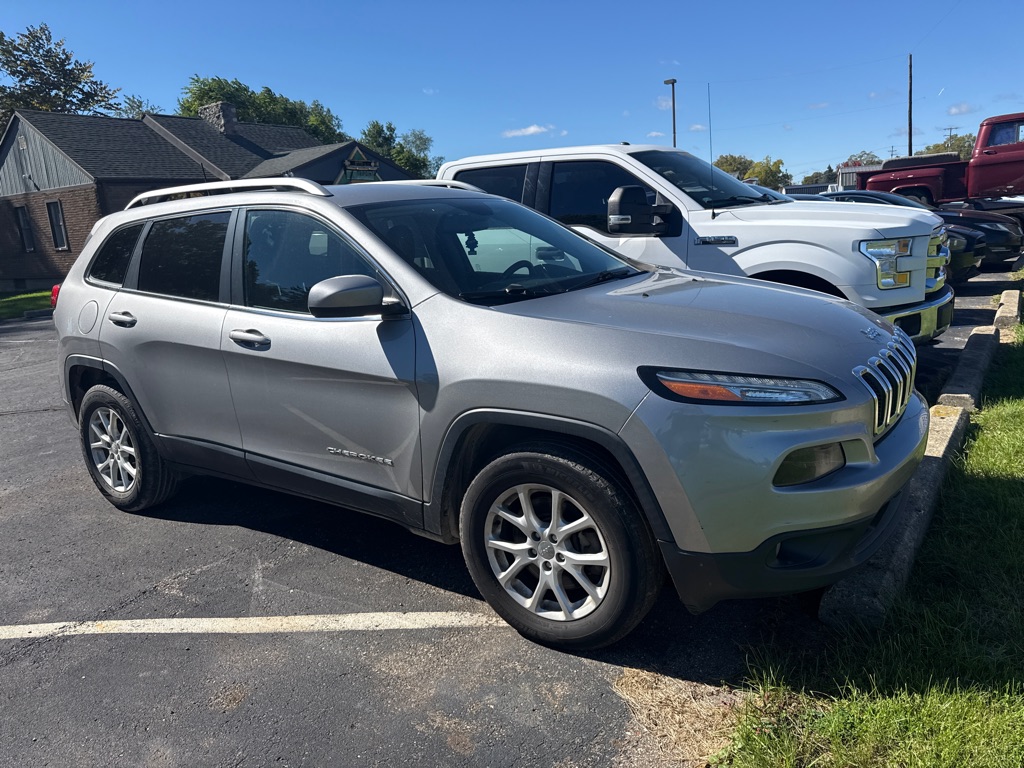 Photo 6 of this JEEP CHEROKEE