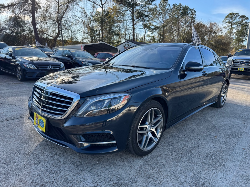 Photo 3 of this MERCEDES-BENZ S-CLASS