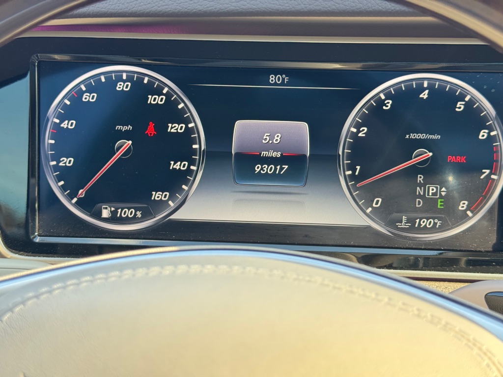 Photo 13 of this MERCEDES-BENZ S-CLASS