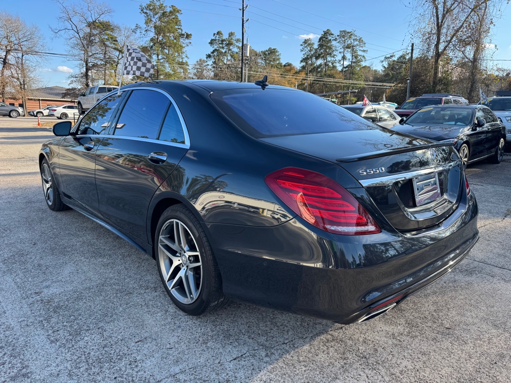 Photo 7 of this MERCEDES-BENZ S-CLASS