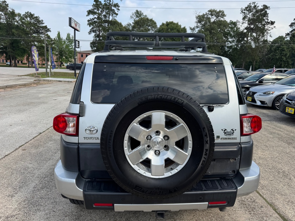 Photo 5 of this TOYOTA FJ CRUISER