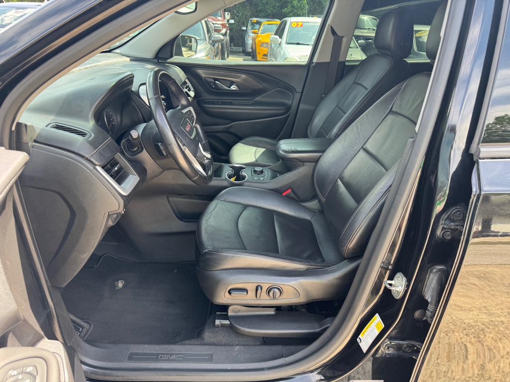 Photo 9 of this GMC TERRAIN