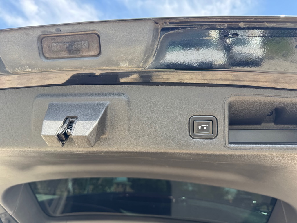 Photo 17 of this GMC TERRAIN
