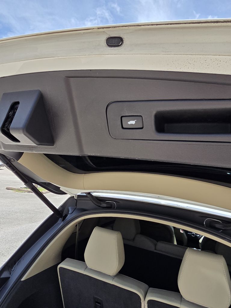 Photo 16 of this ACURA MDX