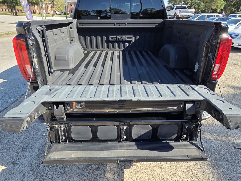 Photo 11 of this GMC SIERRA LIMITED