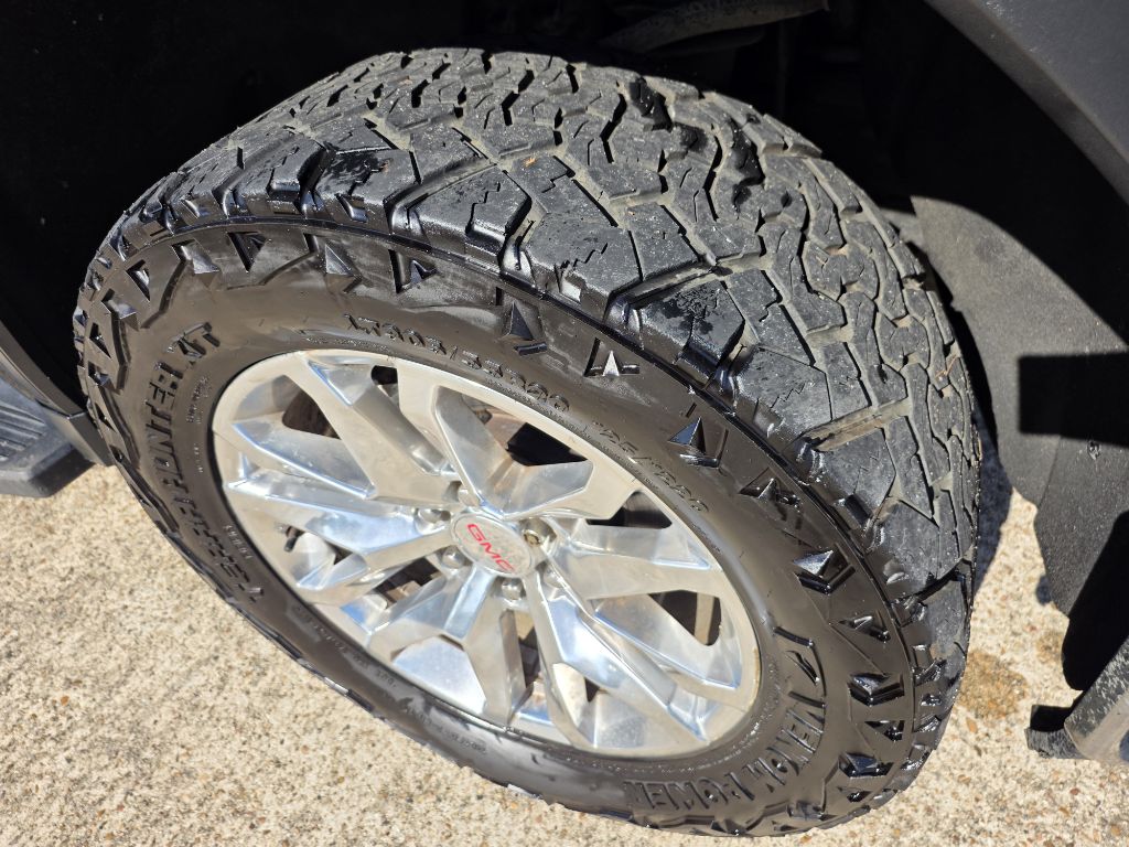 Photo 10 of this GMC SIERRA LIMITED