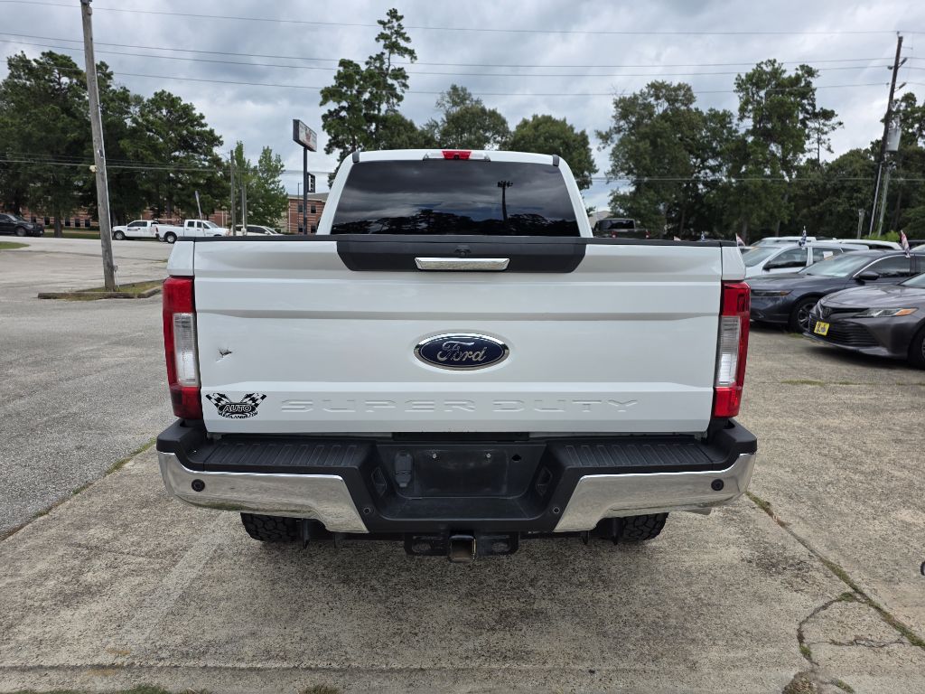 Photo 6 of this FORD F250