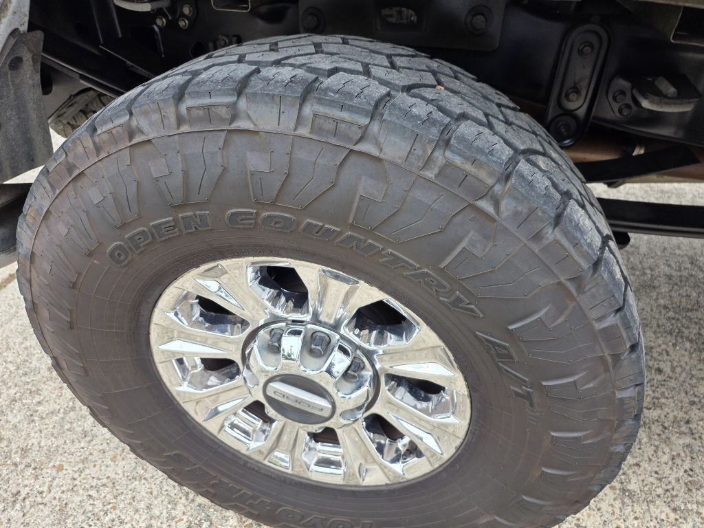 Photo 9 of this FORD F250