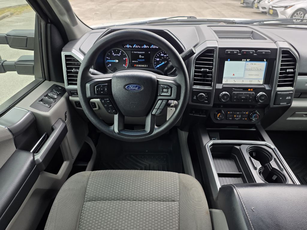 Photo 15 of this FORD F250