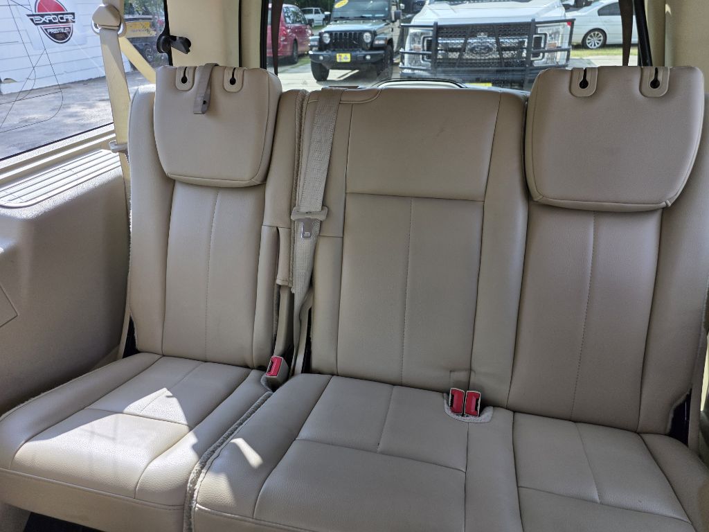 Photo 12 of this FORD EXPEDITION