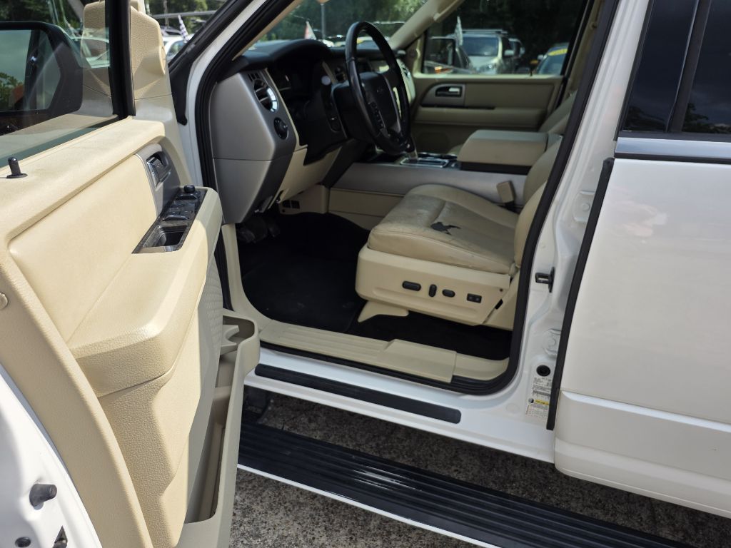 Photo 9 of this FORD EXPEDITION