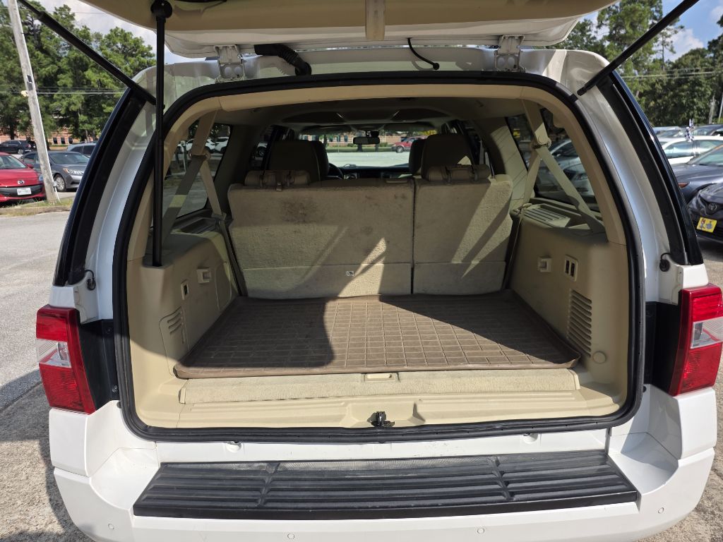 Photo 16 of this FORD EXPEDITION