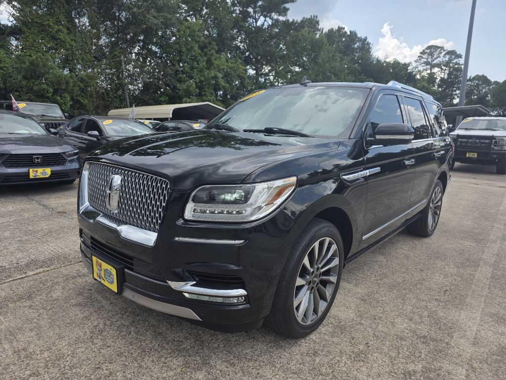 Photo 4 of this LINCOLN NAVIGATOR
