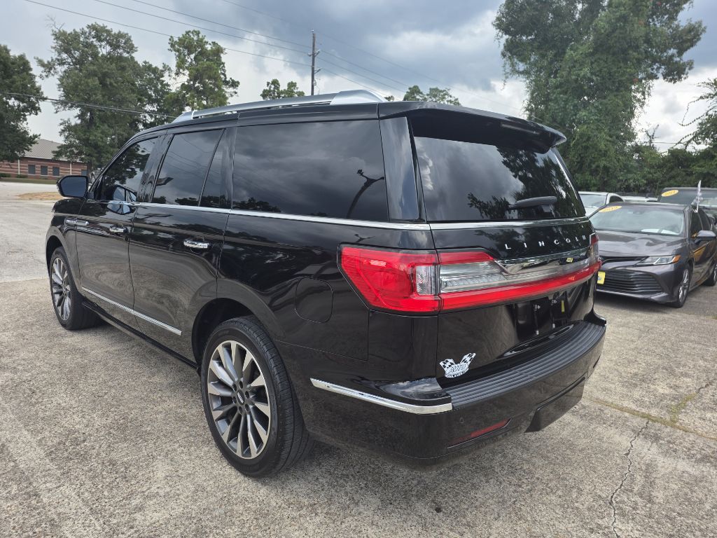 Photo 5 of this LINCOLN NAVIGATOR
