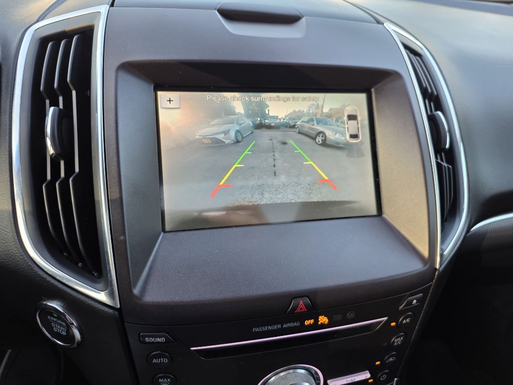 Photo 13 of this FORD EDGE