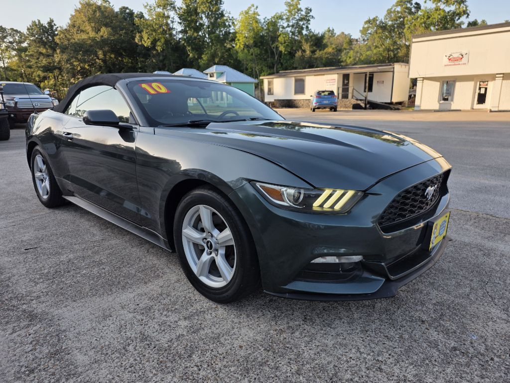 Photo 2 of this FORD MUSTANG