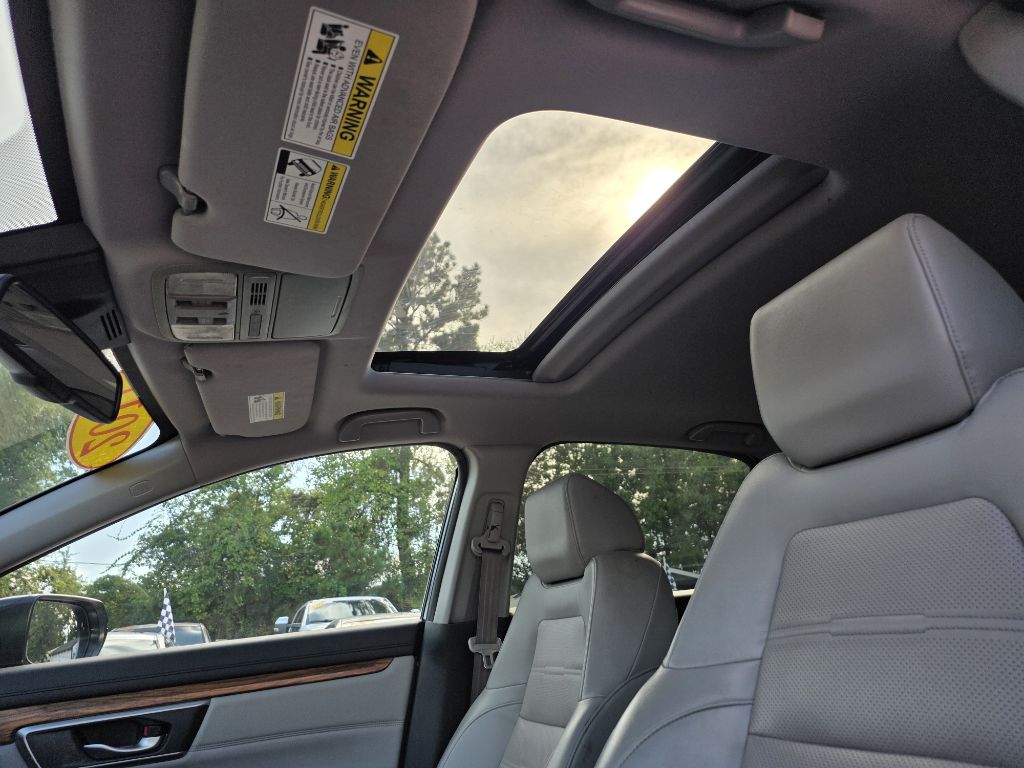 Photo 10 of this HONDA CR-V