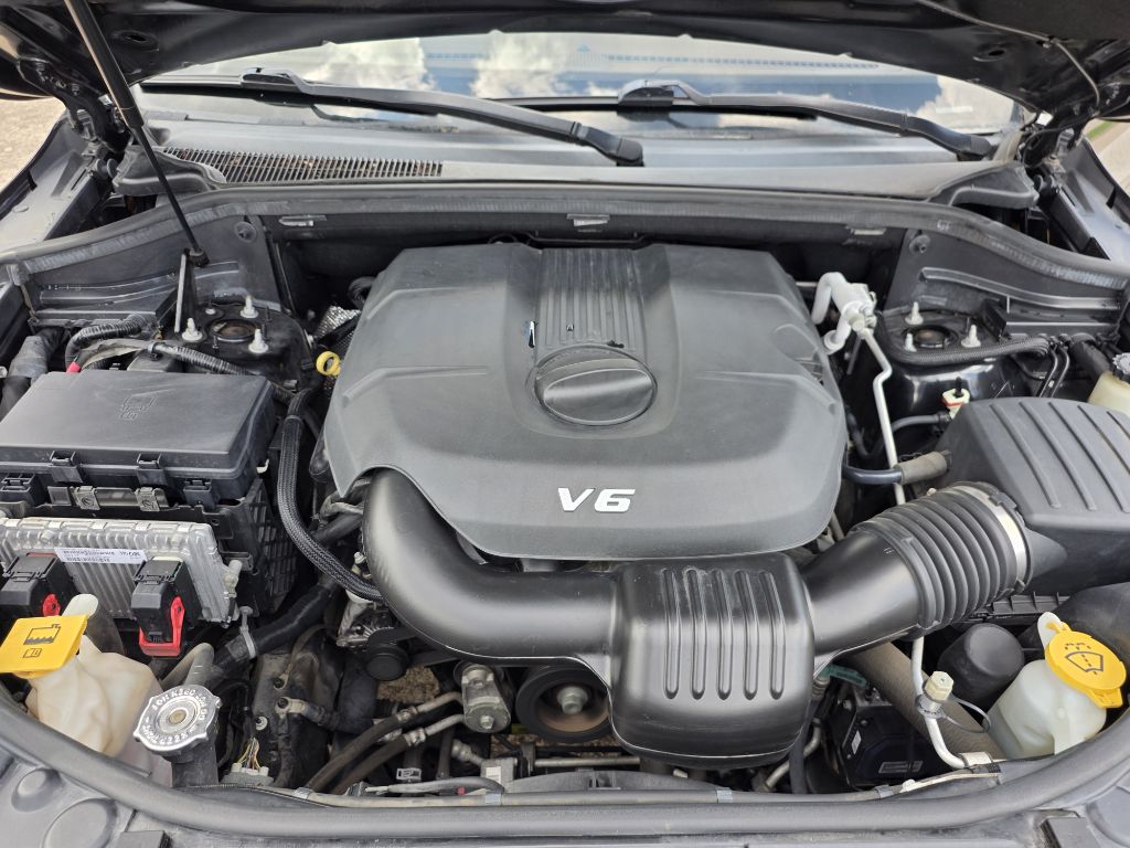 Photo 19 of this JEEP GRAND CHEROKEE